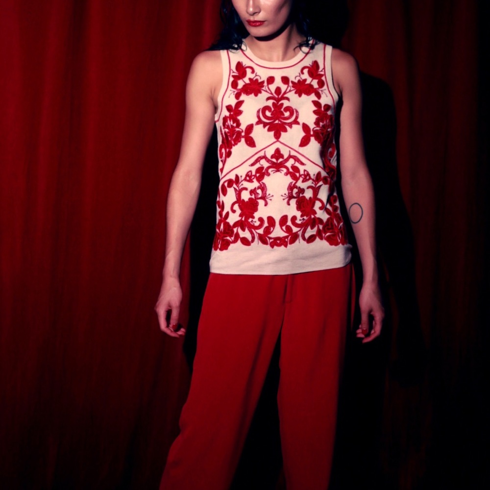 Vintage gorgeous, unique cream and red embroidered flowers, silk & cashmere